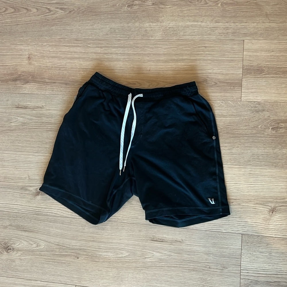 Vuori athletic shorts no liner